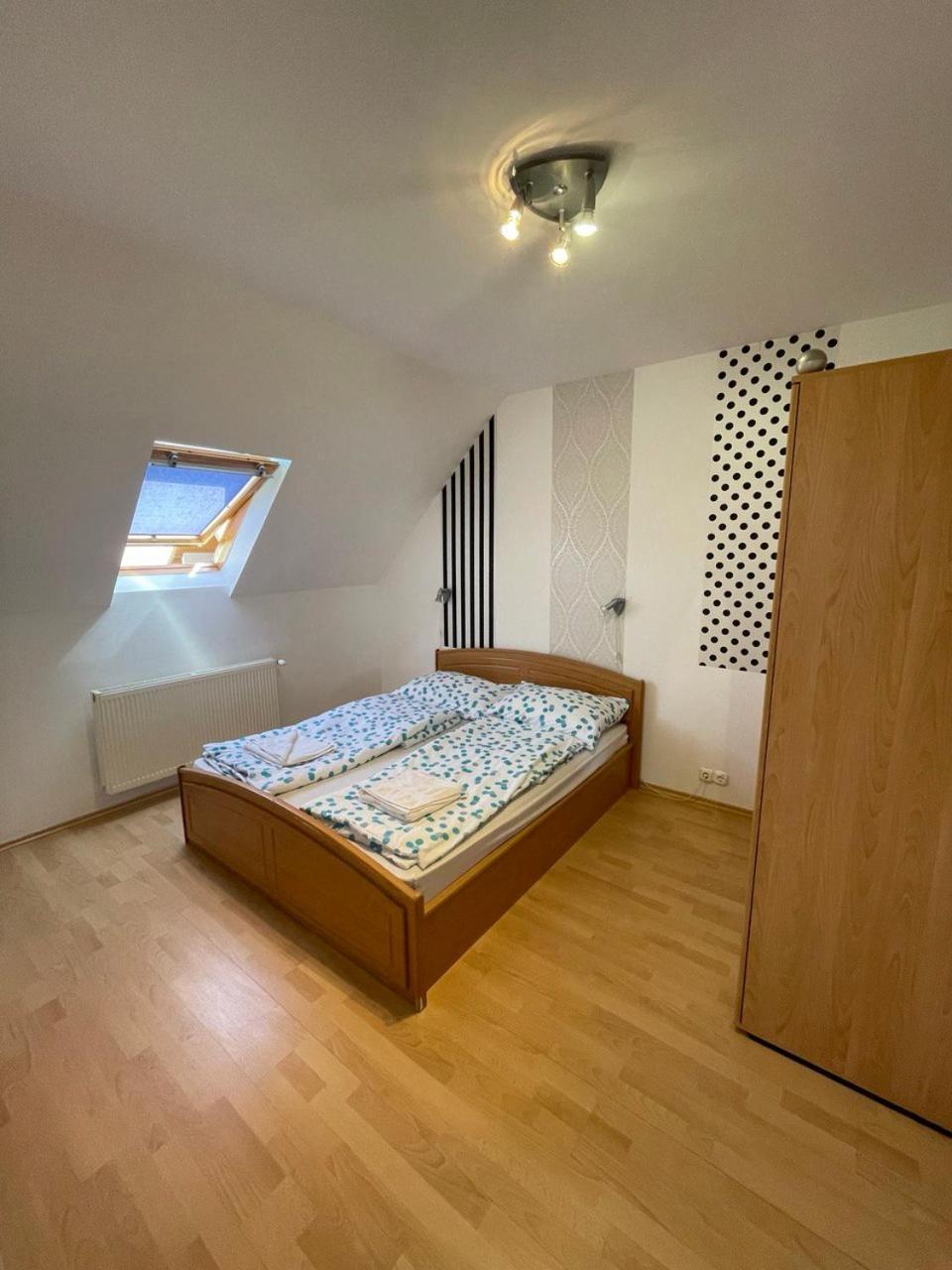 Zamor 10 Apartmant Кестхей