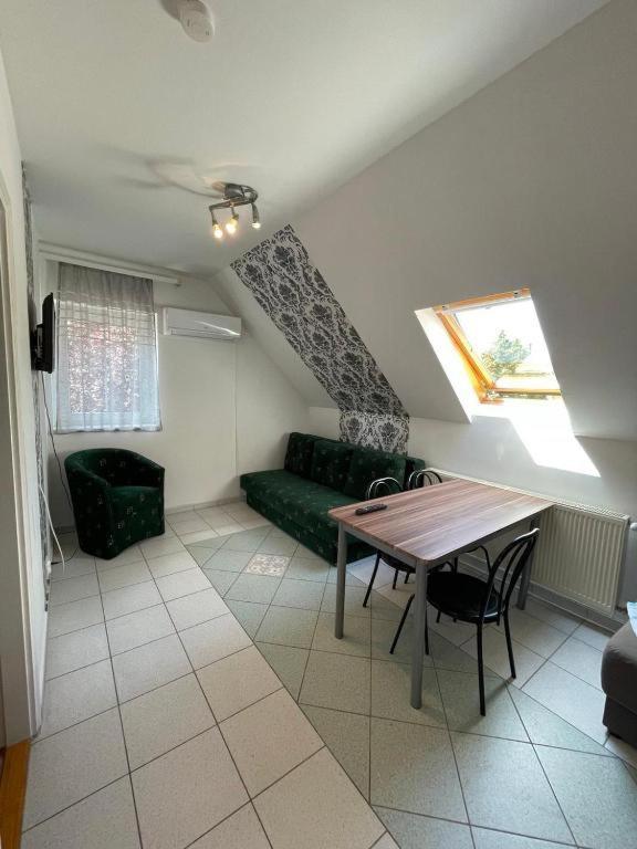 Zamor 10 Apartmant *